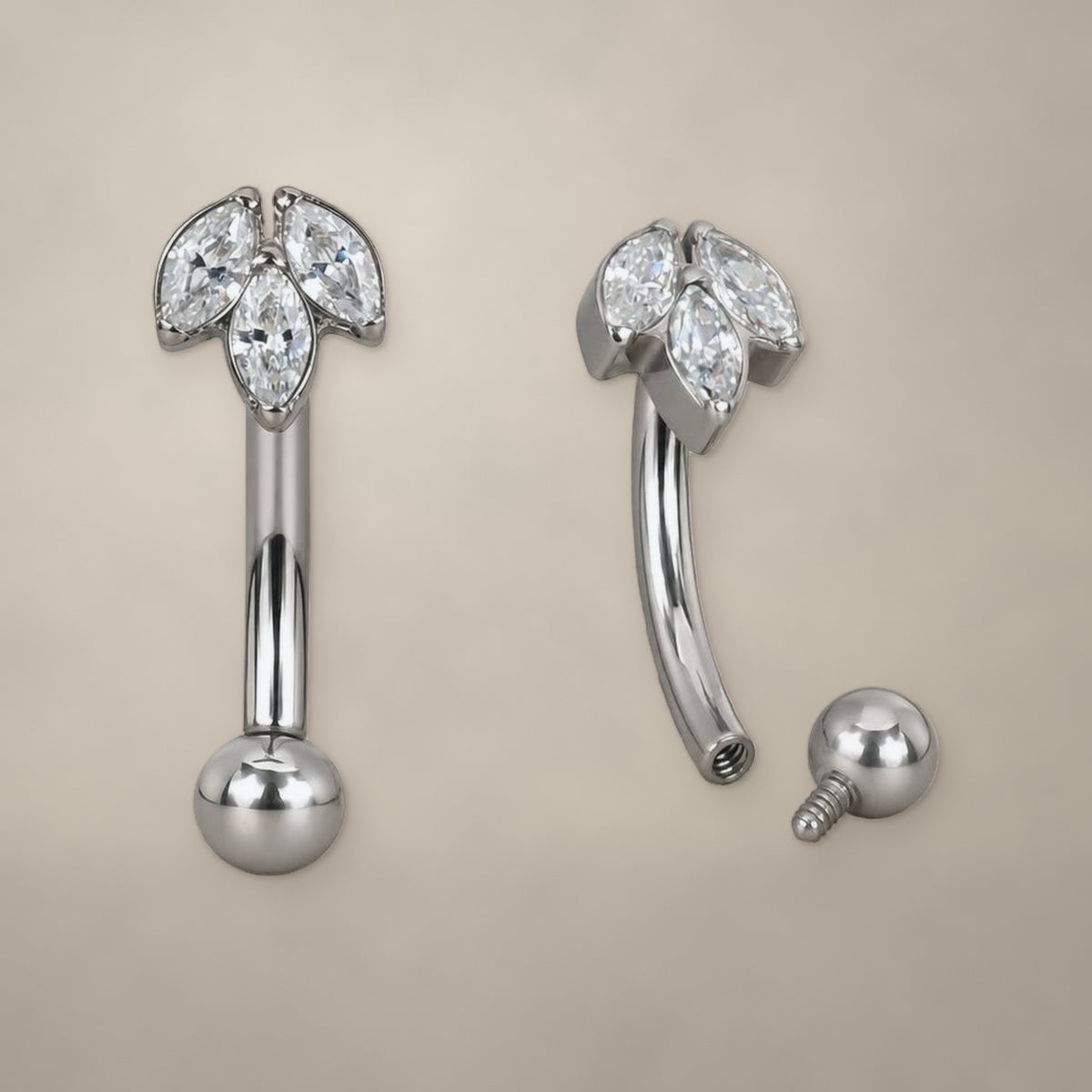 Three-petal internally threaded curved barbell for rook in titanium